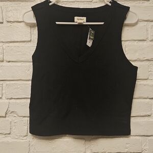 UpWest Black V-Neck Cropped Tank Top